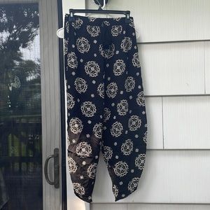 Womens cropped pants